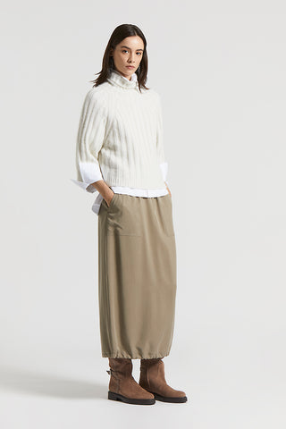 Fluid peach-finish twill skirt