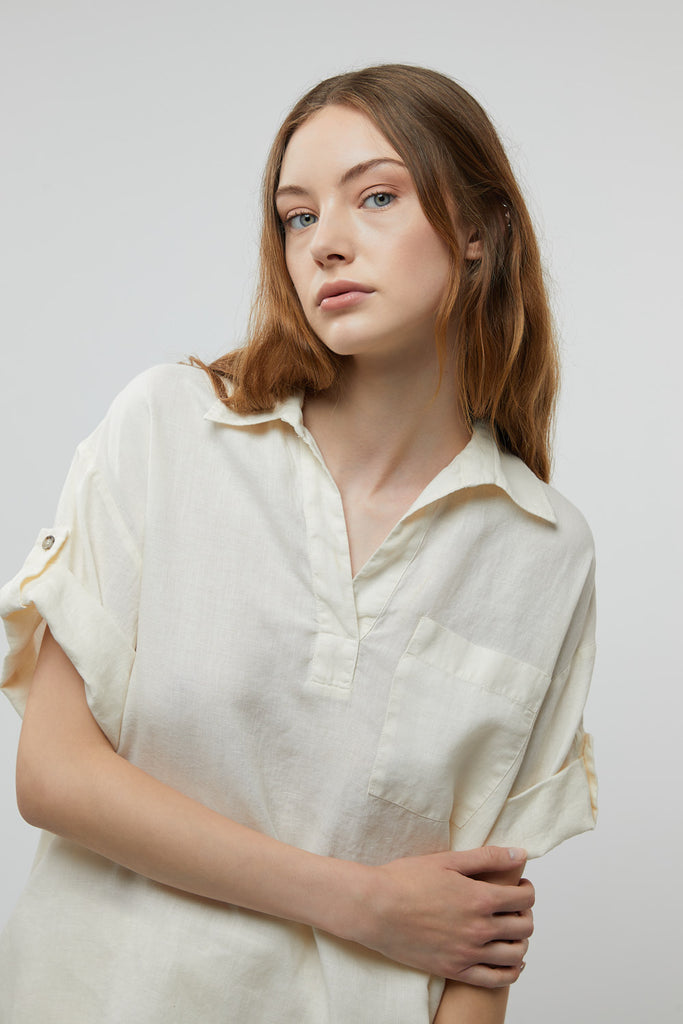 Blouse in pure linen  
