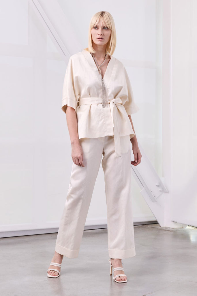 Elegant palazzo pants with pleats in glossy linen and viscose satin  