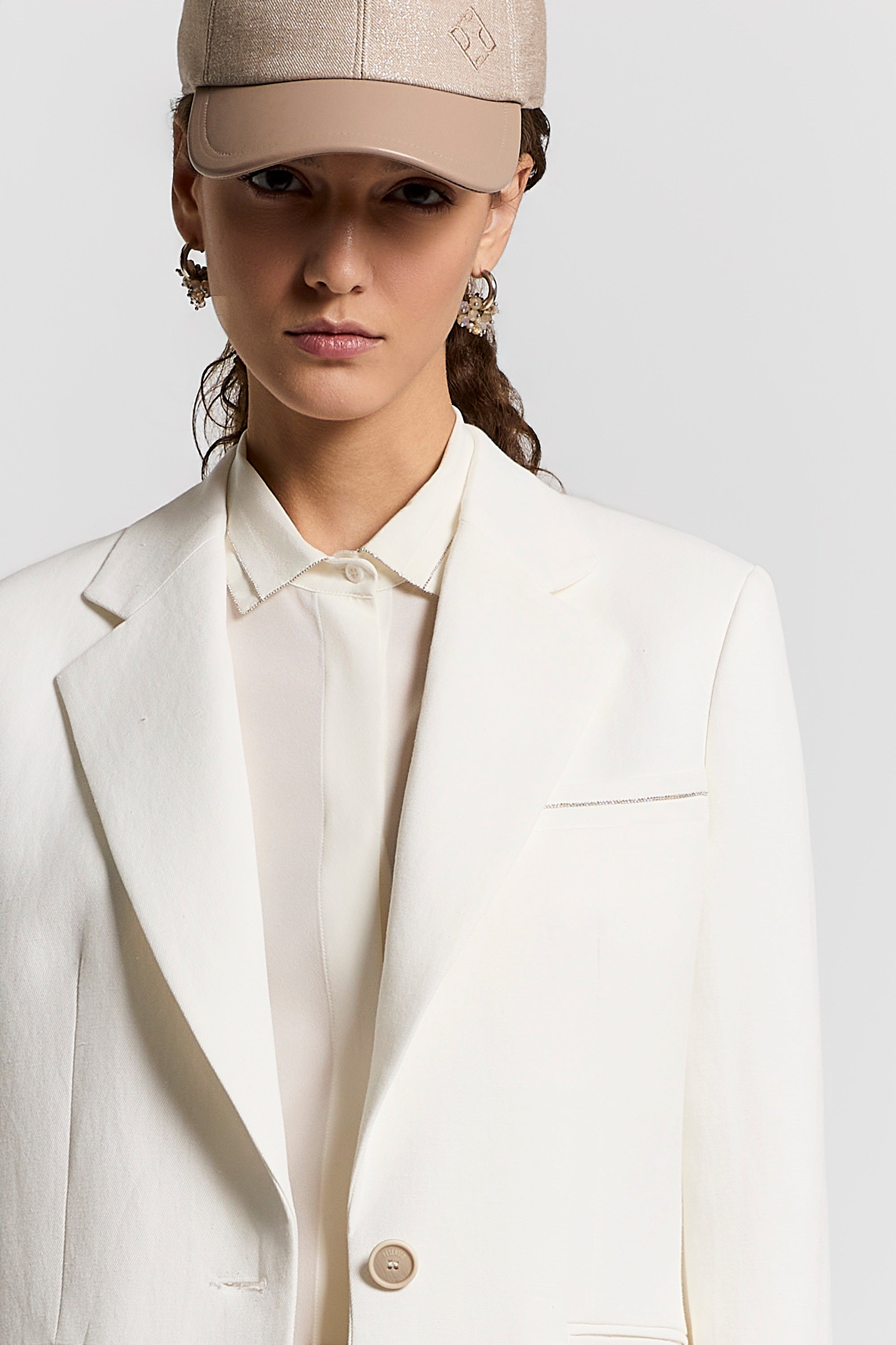 【GWのみお値下げ】【超美品】Peserico 白ジャケット 42 Women's Sale: Designer Clothing & Accessories | Peserico