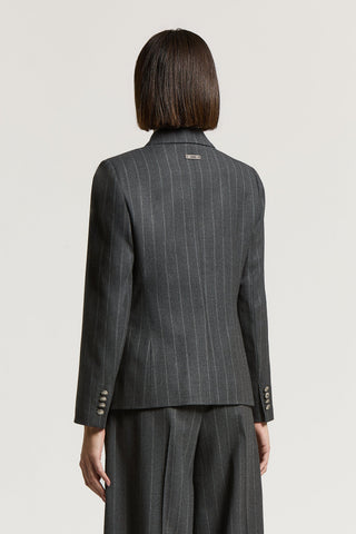 Blazer croisé à fines rayures en laine