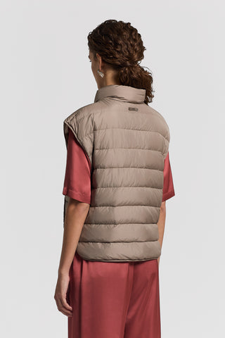 Water-repellent down vest