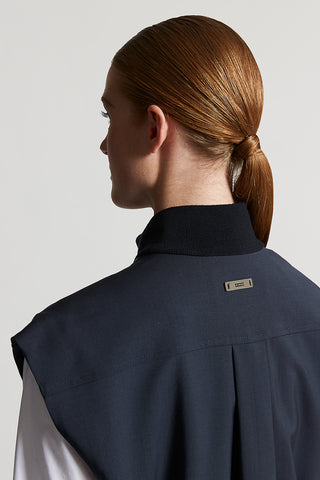 Virgin wool zip-up vest