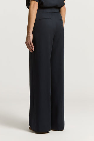 Hose aus reinem Tencel mit pfirsichhautähnlicher Haptik