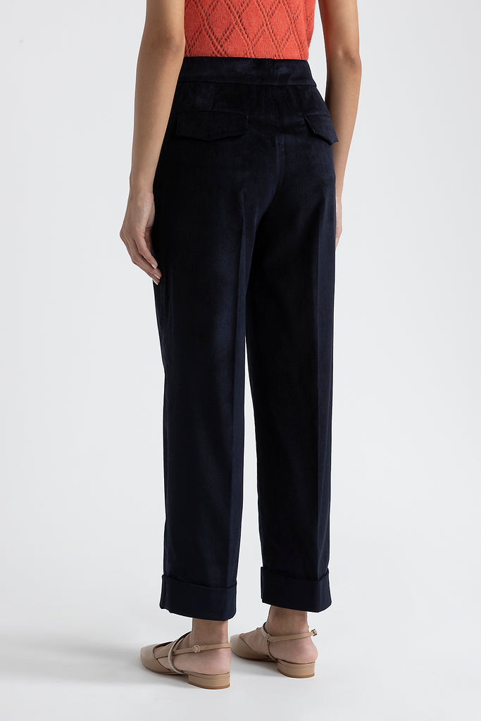 Straight trousers in ultra fine ribbed velvet  