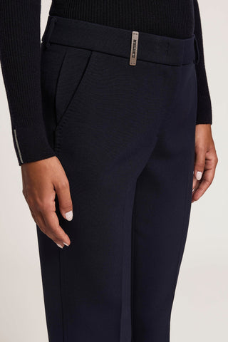 Pantalon cigarette en toile technique compacte
