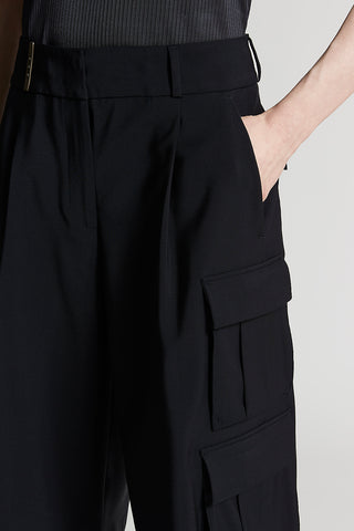Two-way stretch wool canvas bermuda shorts