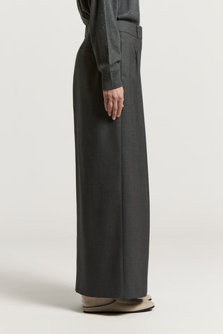 Wool skirt with double pleats