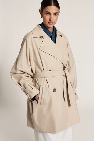 Zweireihiger Trenchcoat aus Twill aus einer Baumwollmischung