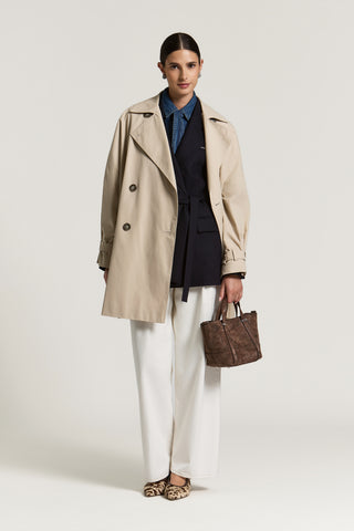 Zweireihiger Trenchcoat aus Twill aus einer Baumwollmischung