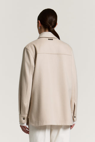 Overshirt aus Tuchstoff aus einer Wollmischung