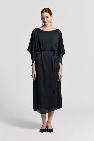 Fließendes Kleid aus Crêpe-de-Chine-Satin