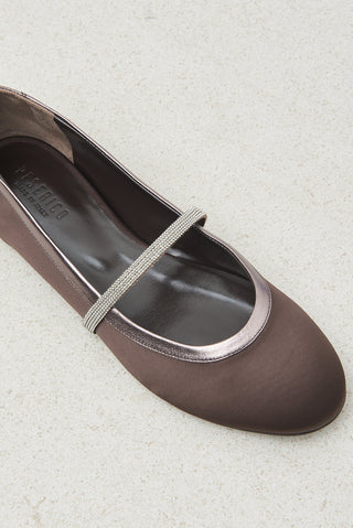 Flat satin ballerinas