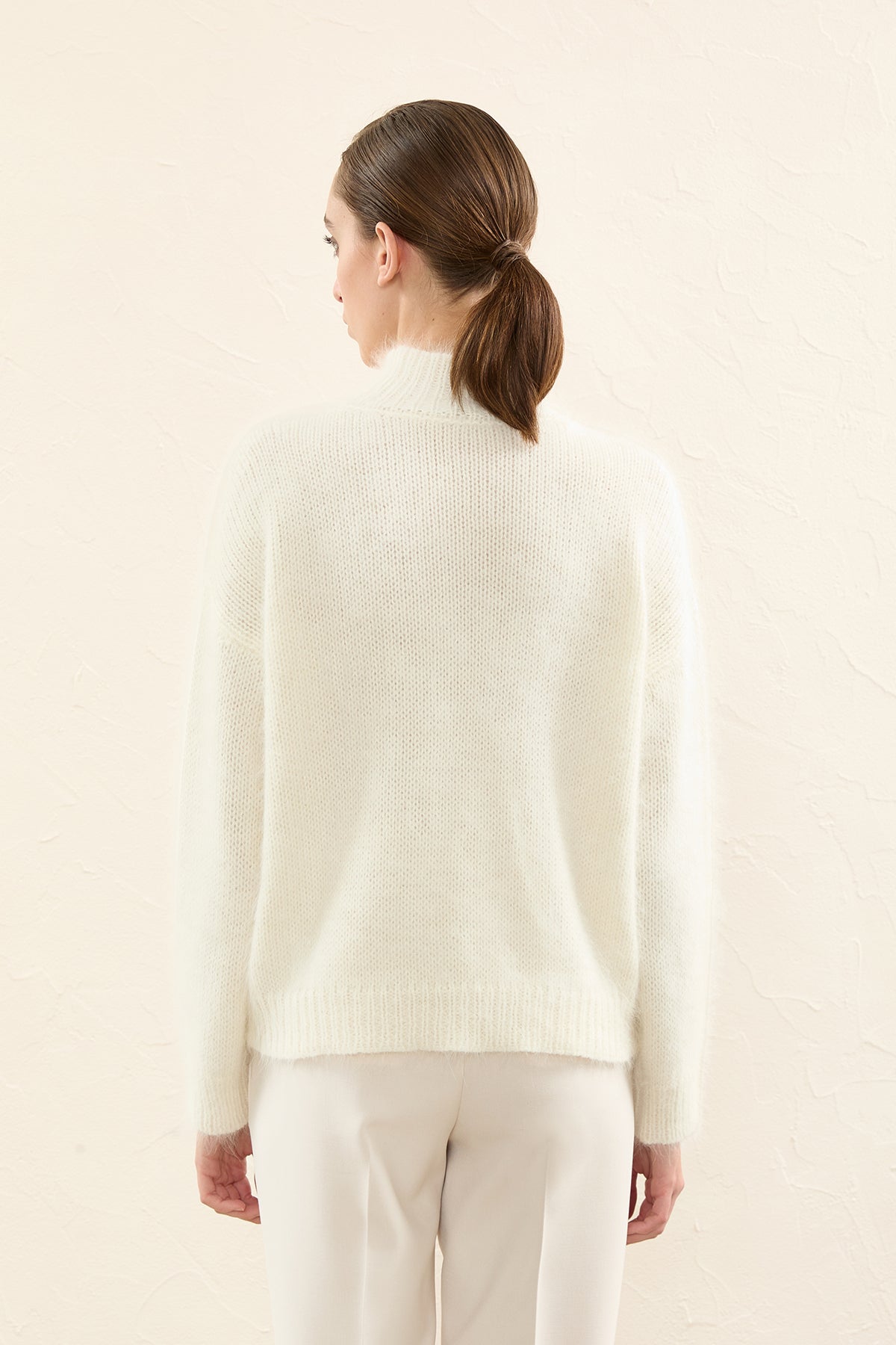 Embroidered angora wool sweater – Peserico