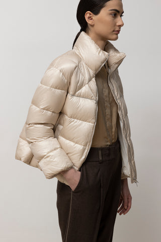 Short goose down jacket in ultralight nylon  