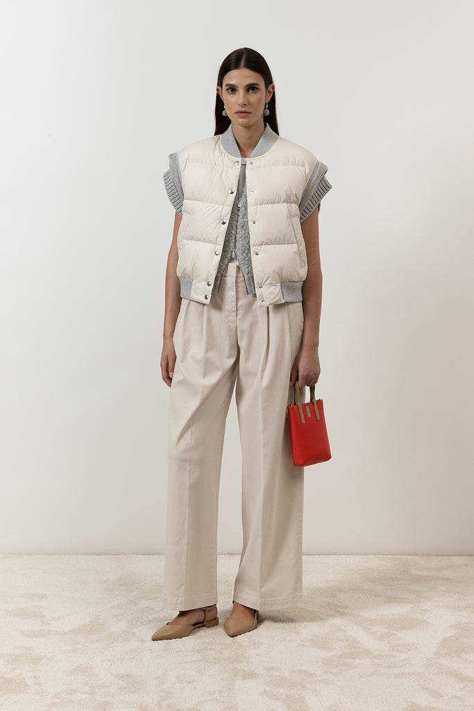 Pleated trousers in cotton silk gabardine and tencel  