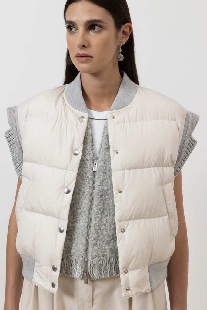 Short sleeveless down jacket with bomber neck  