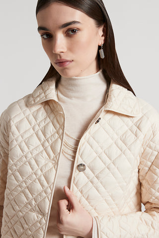 Soft repellent microfibre jacket