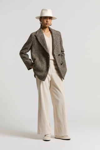 Look Woman 10