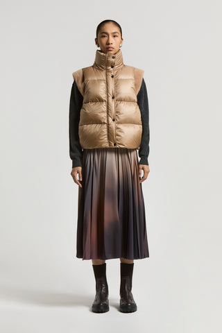 Look Woman 3