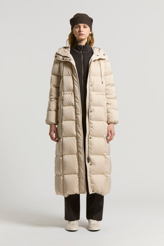 Look Woman 76