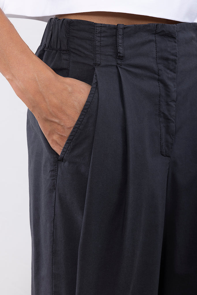 Trousers in light cotton and lyocell blend  