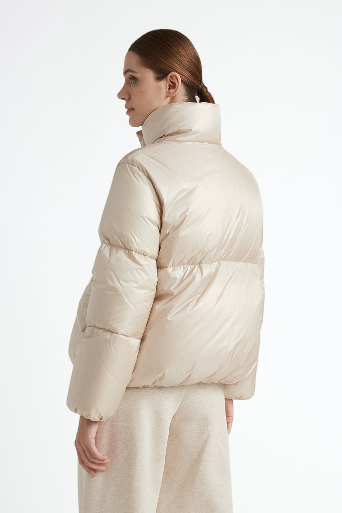 Short goose down jacket  