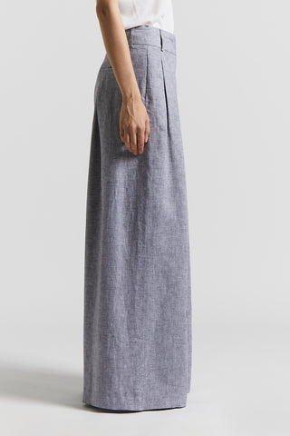 Trousers in light and cool pure linen canvas