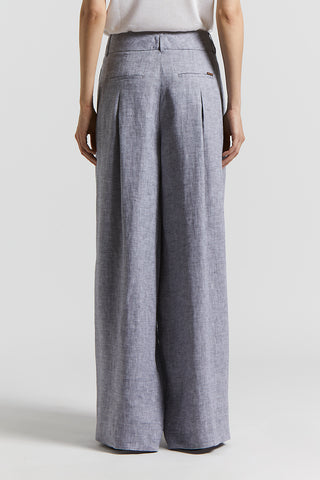 Trousers in light and cool pure linen