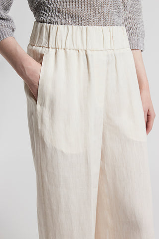 Trousers in light and cool pure linen fabric