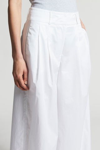 Trousers in lightweight stretch cotton satin