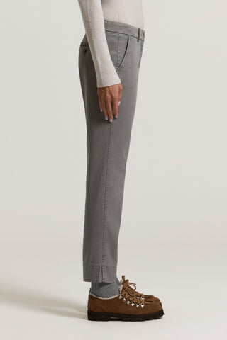 Pantalon Iconic 4718 en gabardine 2 / 4