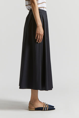 Lightweight stretch cotton satin skirt