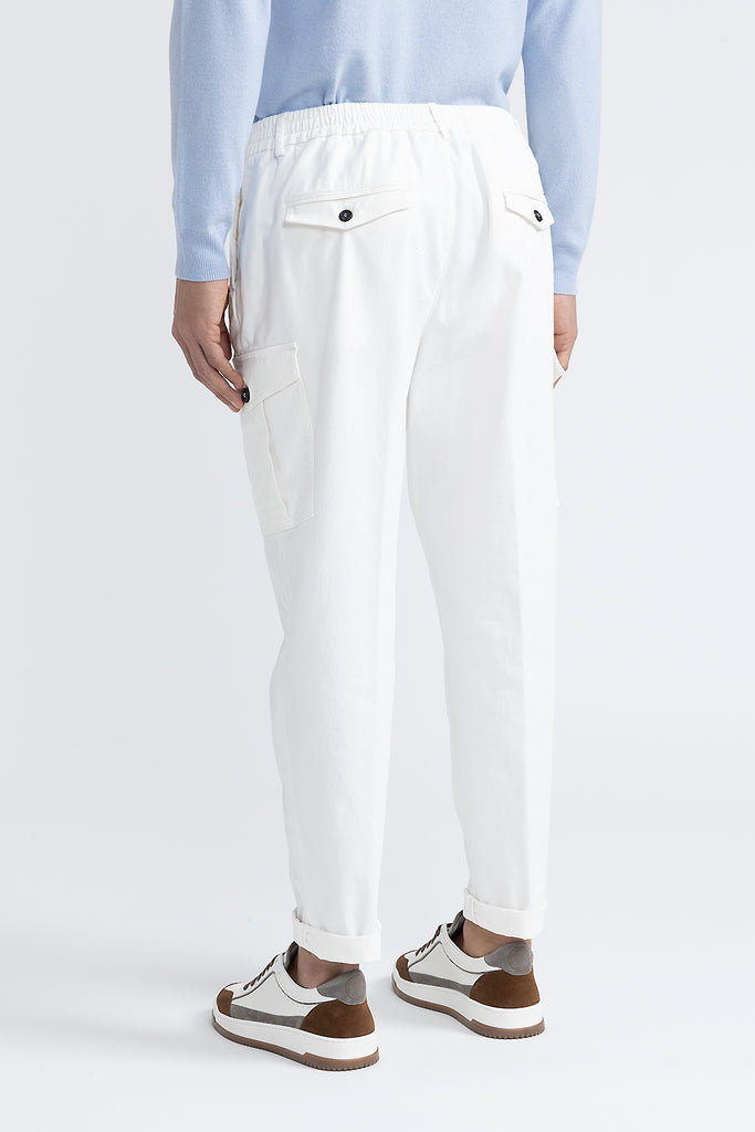 Cotton chinos with pockets  