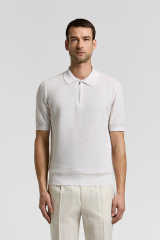 Polo crafted from a cotton-linen yarn blend