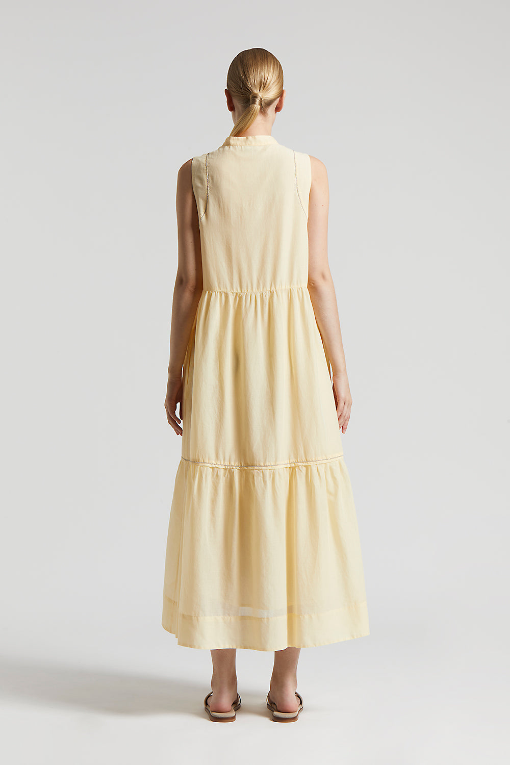Women's Dresses and Outfits Made in Italy | Peserico