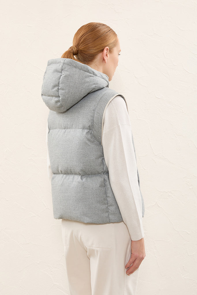 Feather-padded soft flannel vest  