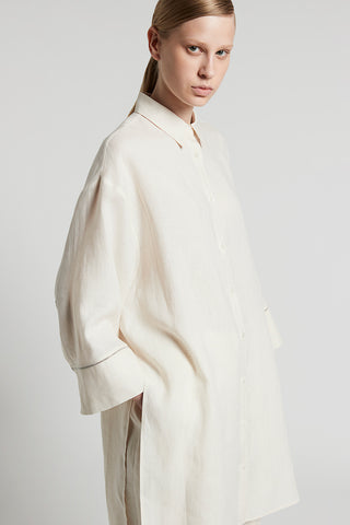 Shirt in fresh, light pure linen