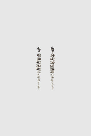 Drop earrings with intertwined demicrystals  