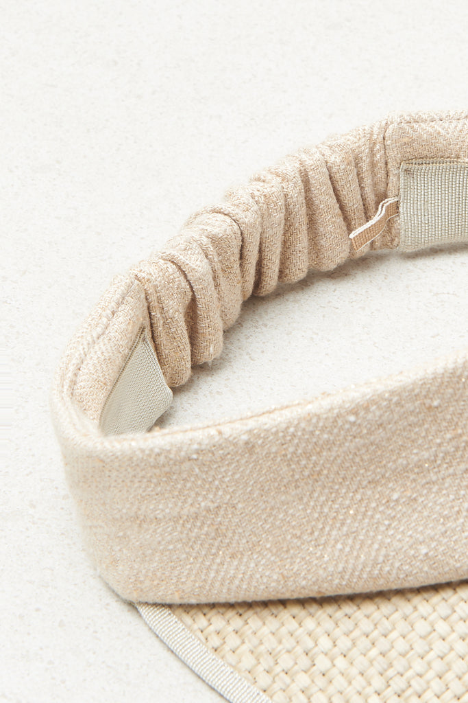 Visor in straw-effect fabric interwoven with lurex and Punto Luce  