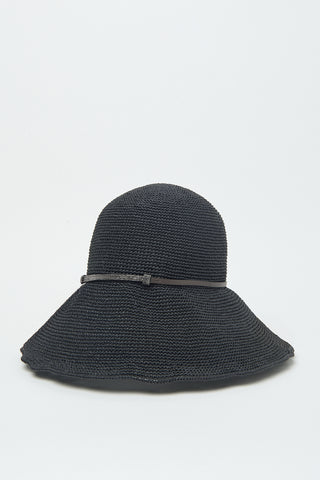 Paper yarn woven cloche hat