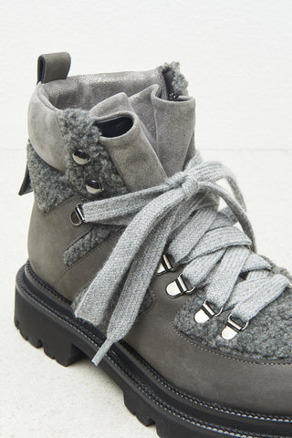 Real leather and eco-fur mountain boots  