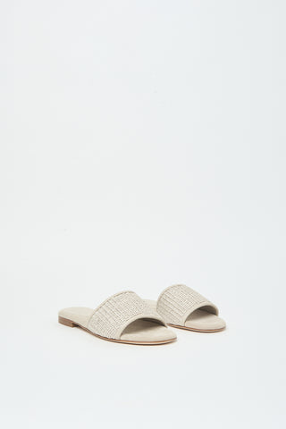Flat slippers