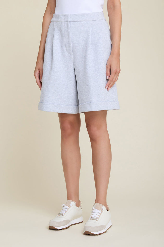 Leisure shorts with 1 pleat in soft melange doubleface cotton jersey  