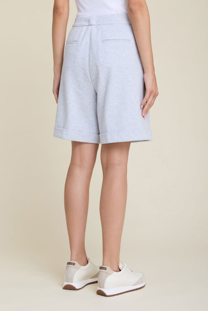 Leisure shorts with 1 pleat in soft melange doubleface cotton jersey  