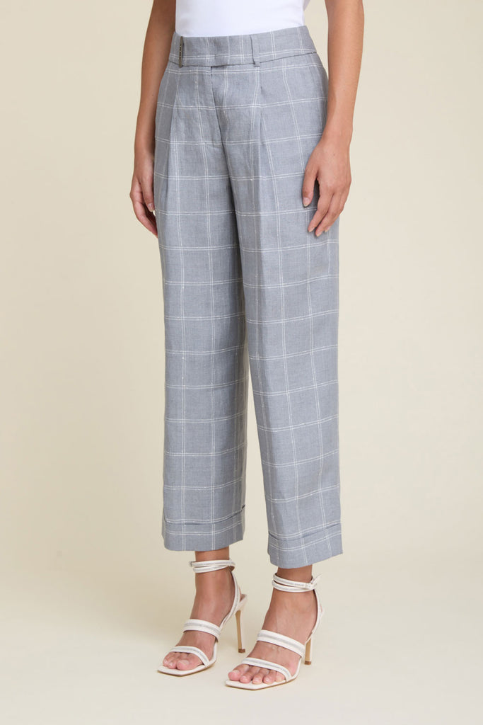 Elegant wide trousers with 1 pleat with button and hook inside waistband in windowpane check pure linen  