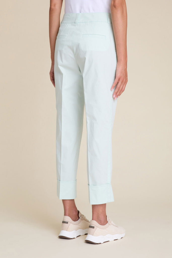 Casual trousers with deep turn-ups in superlight washed cotton  
