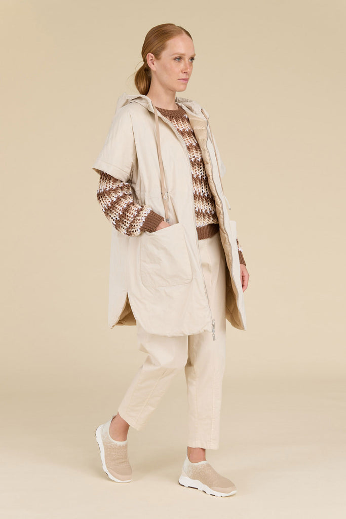Reversible gilet with light goosedown Double Padding  in ultralight nylon paired with matte taffeta  