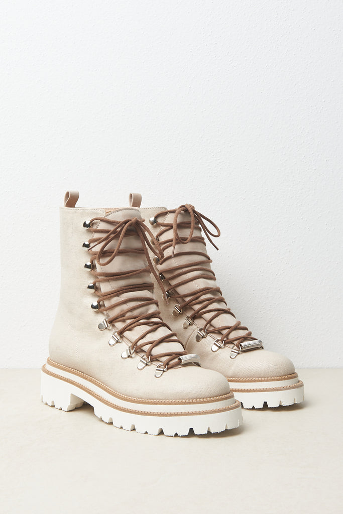 Boots in Pearly Light canvas with nabuk leather inserts and Punto Luce diamond cut chain trim  