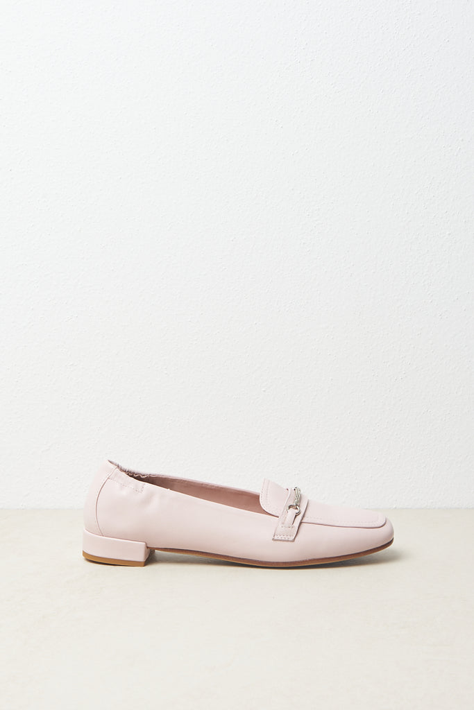 Soft pastel nappa leather loafer with Punto Luce  